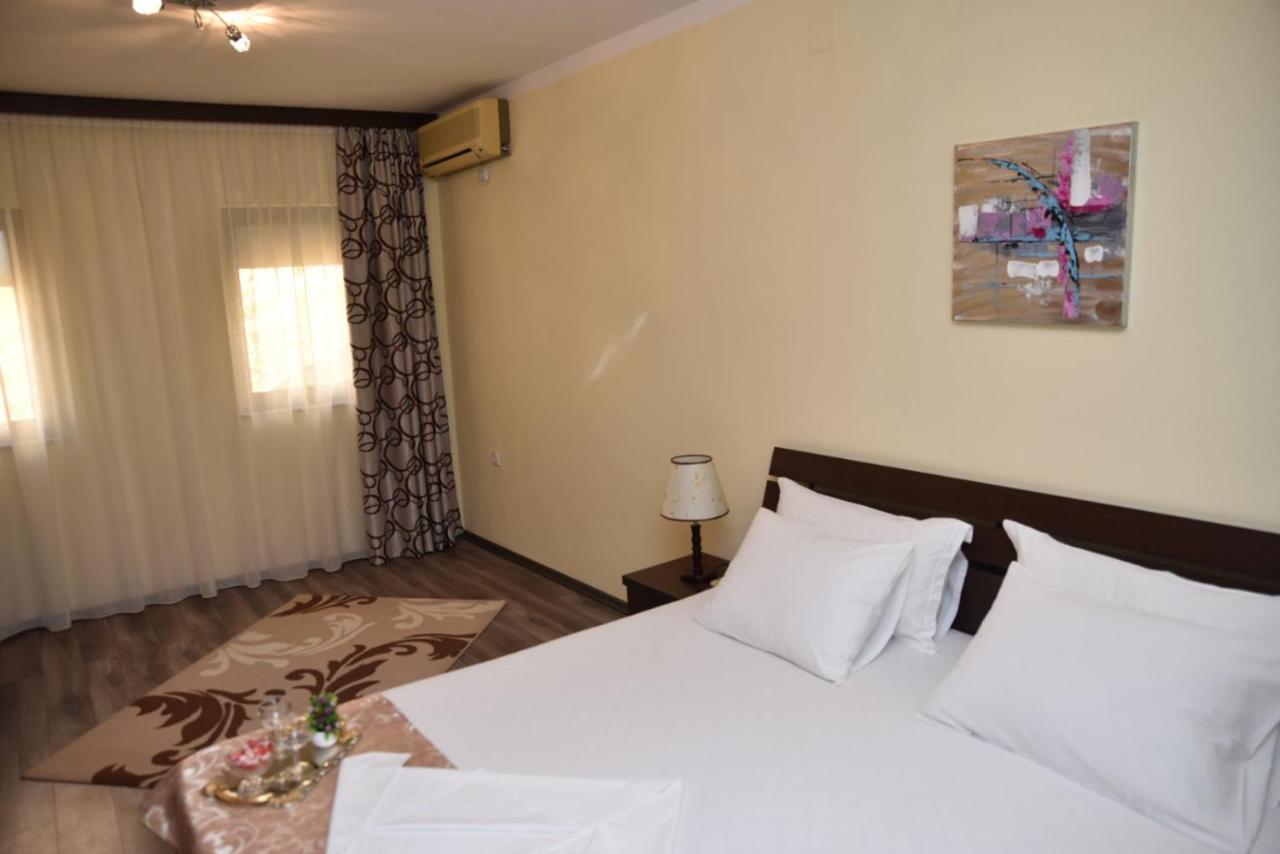 Guest House Evropa 2 Ulcinj Kültér fotó