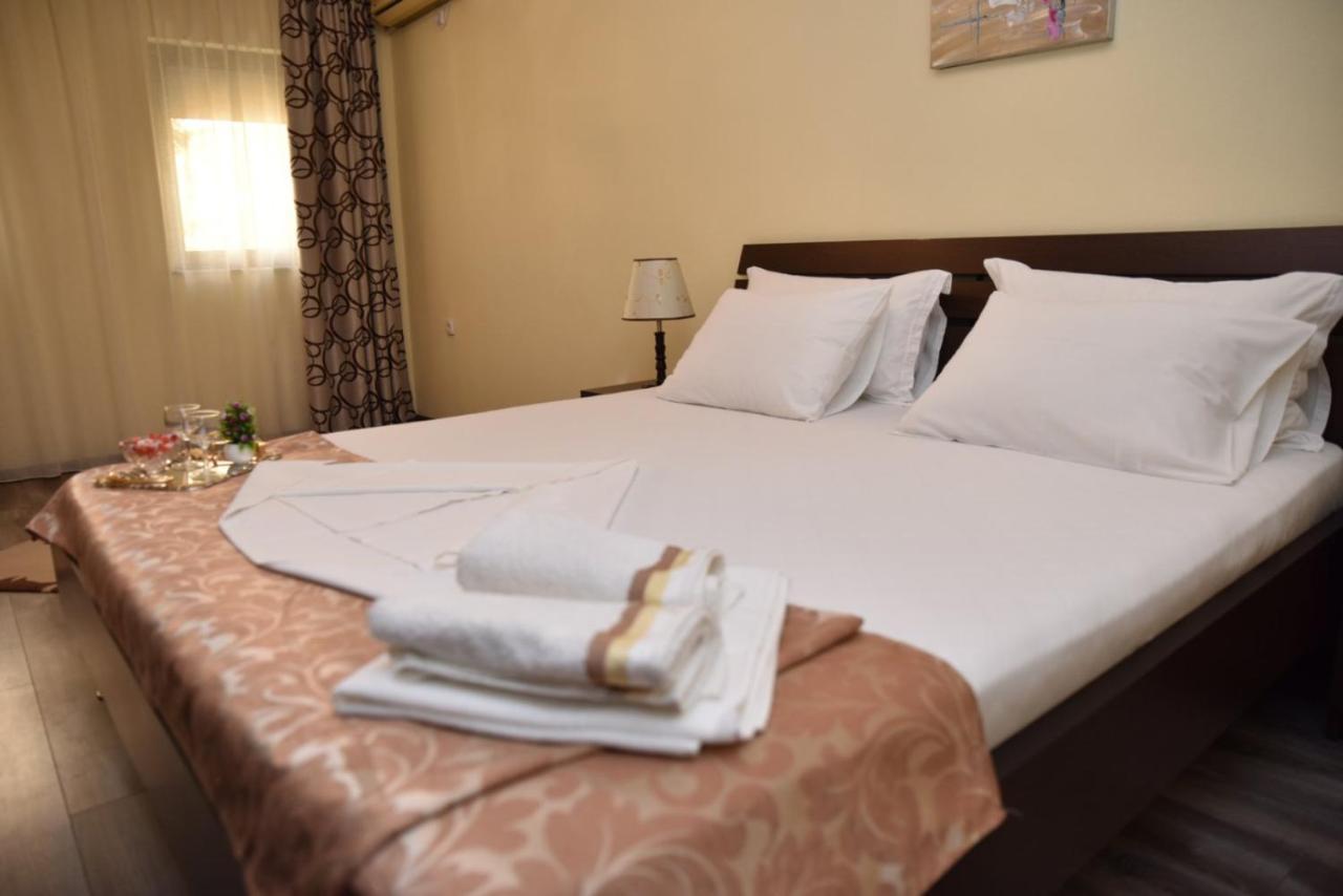 Guest House Evropa 2 Ulcinj Kültér fotó