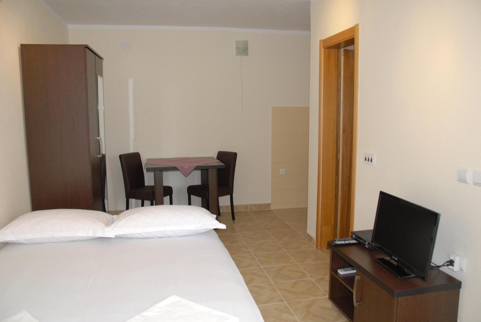 Guest House Evropa 2 Ulcinj Kültér fotó